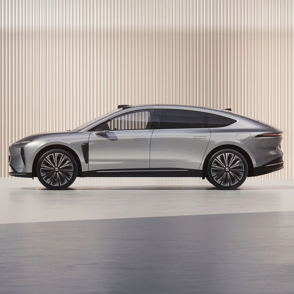 2024 NIO ET9 High-Performance Electric SUV Weilai New Energy Vehicle with 4WD Drive and Left Steering Made in China