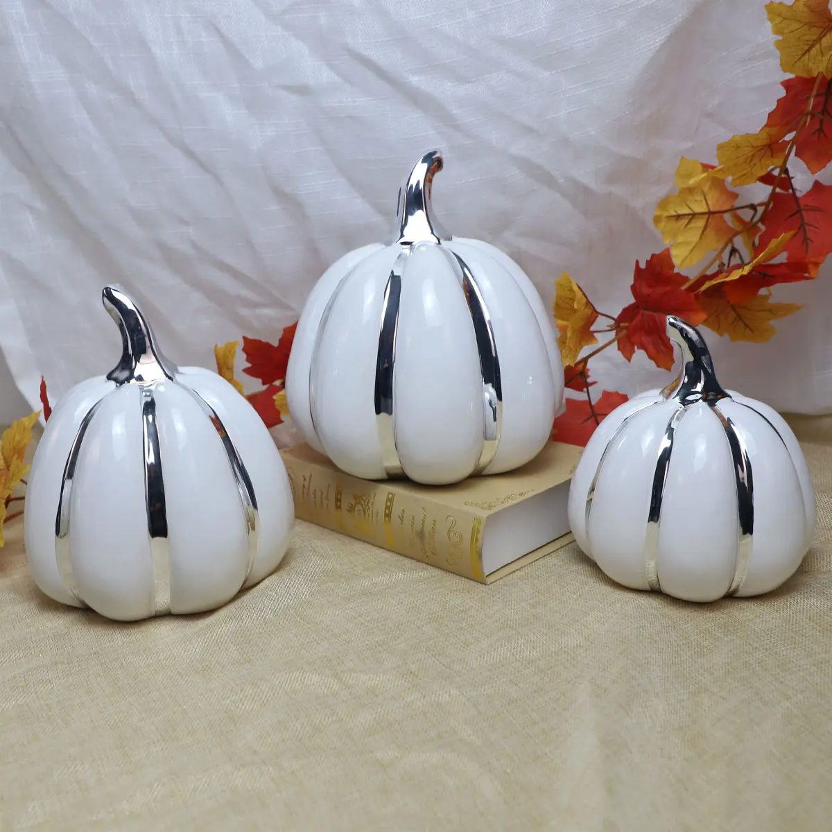 Customized Tabletop ceramic Pumpkin Decoration Home Decoration Artificial Craft Halloween Ceramic Pumpkin