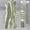 Le vert émeraude rencontre le blanc