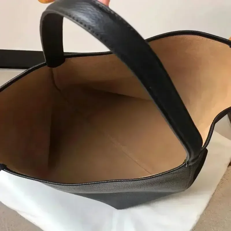 2024 Classic Lychee Pattern Cowhide Shoulder Bag Pure Color Bucket with Park Row Design Genuine Leather Tote Bag Women Handbag