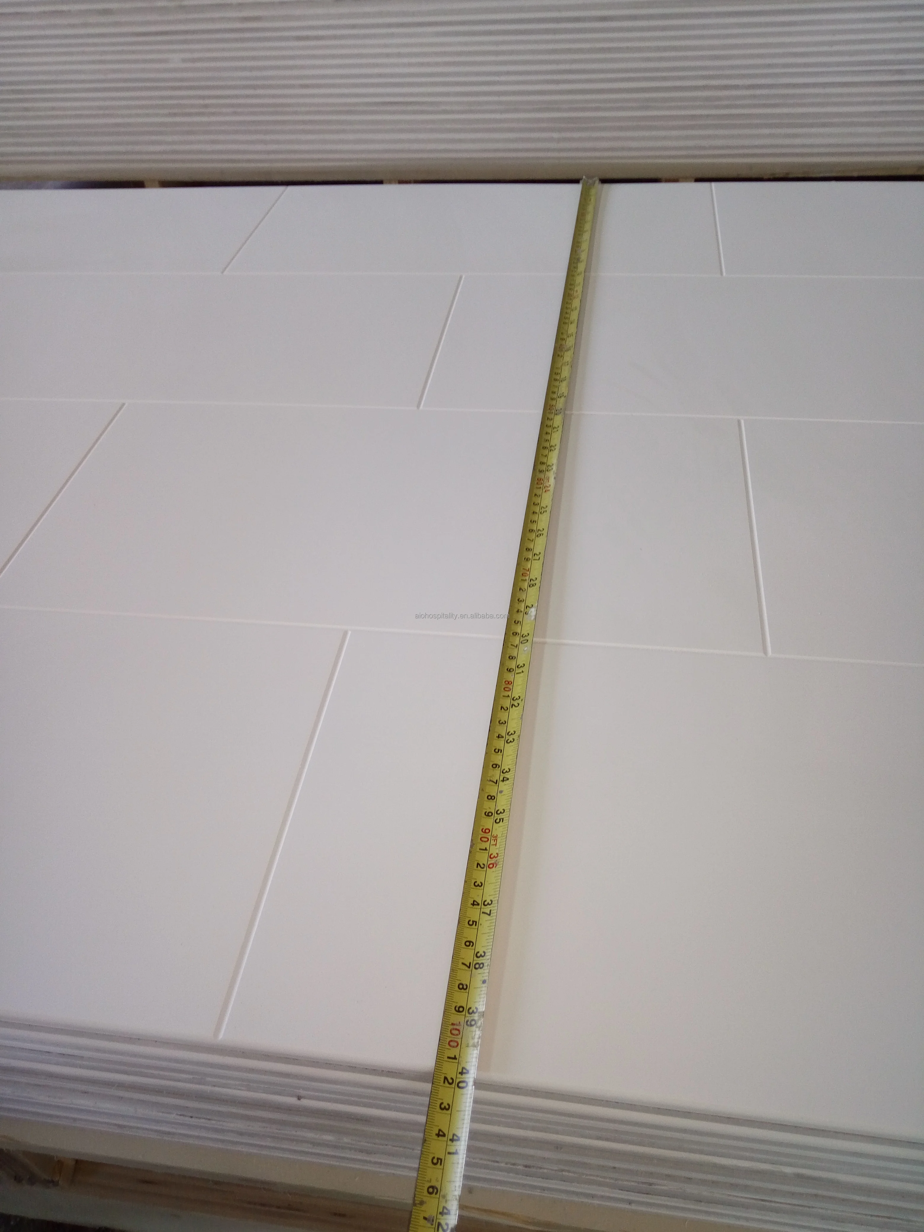 10"x20" Vertical Tile Pattern Cultured Marble Tub Surround Cultured