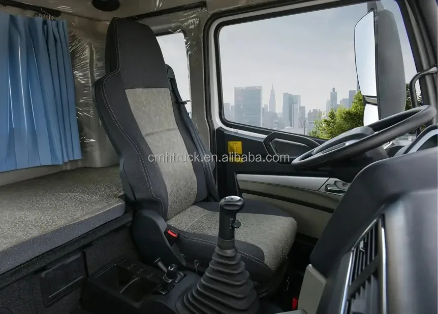 product white 4x2 sinotruk howo 4x2 nx n7g 440hp tractor truck head for saudi arabia-2