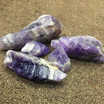 Natural Wolf Teeth Shape Amethyst Raw Crystal Gravel Tumbled Stone For Decoration