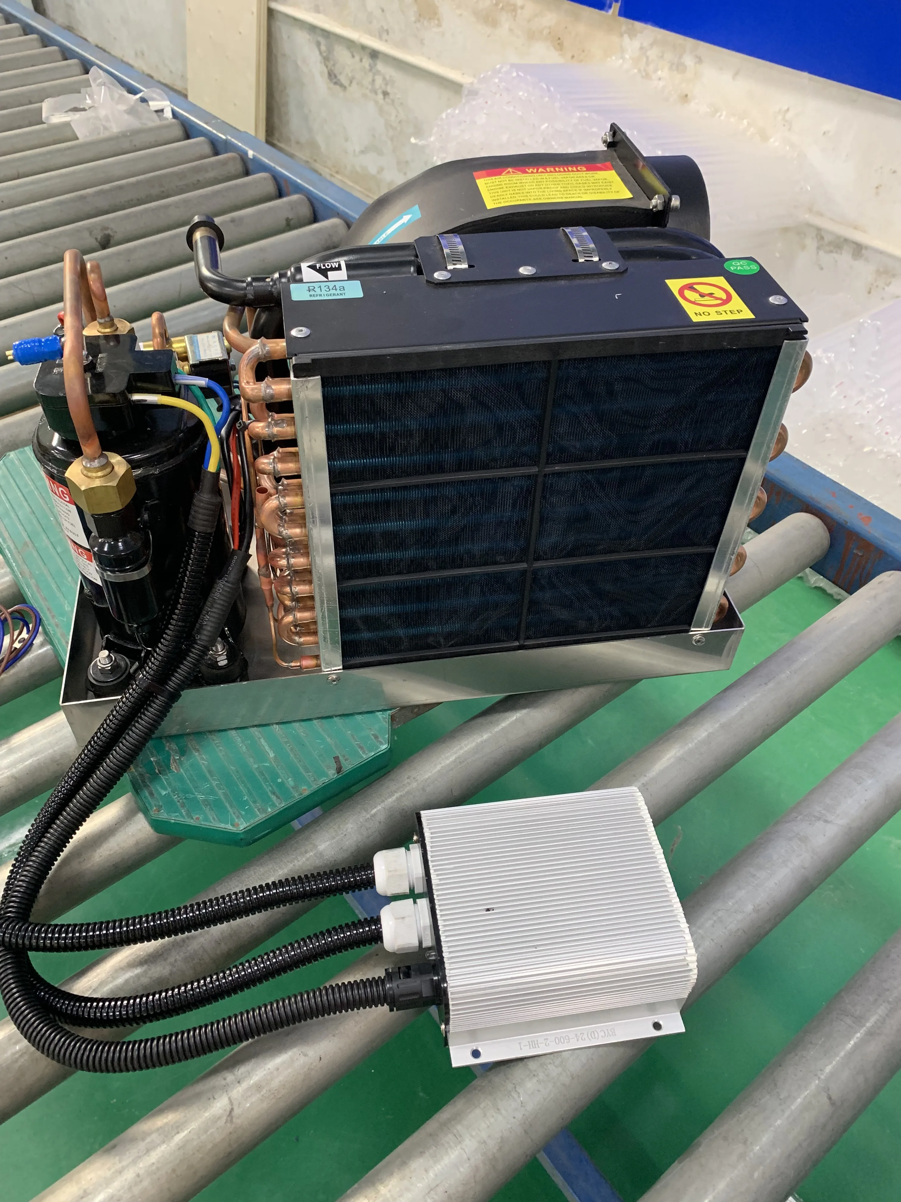 12V 24V DC Marine Self Contained Air Conditioner with TECUMSEH/Copeland Compressor Eco-Friendly 12000BTU