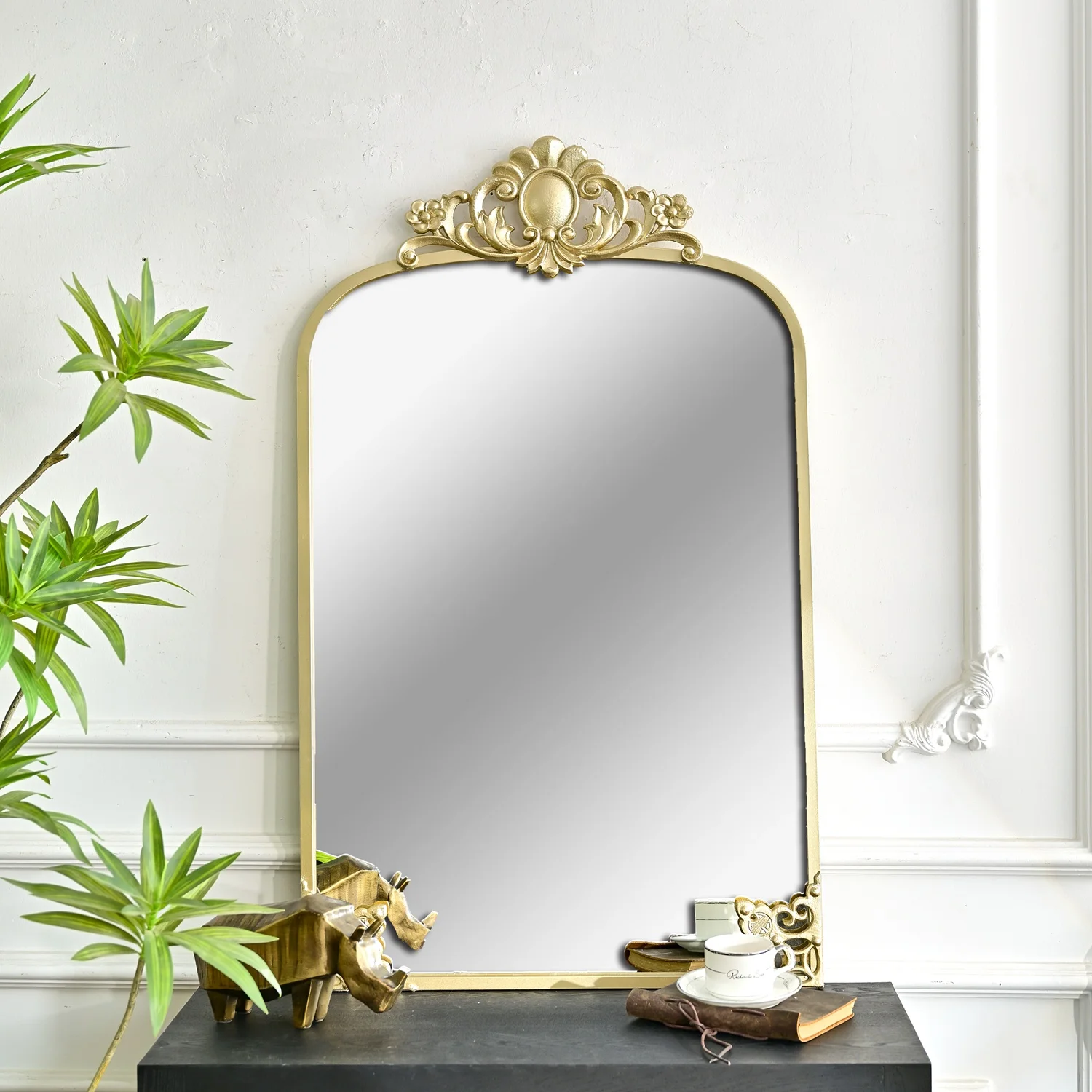 INNOVA Home Living Room Decor Accent Flower Design Gold Metal Wall Mounted Mirror
