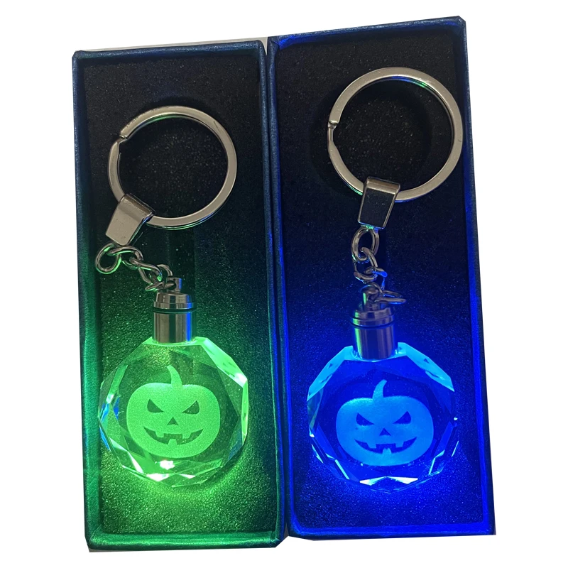 Customized Promotional Halloween Led Keychain Luminous Mini Craft Pumpkin Ghost Halloween Pumpkin Keyrings with Led Light