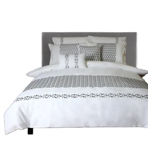 New Design Embroidery Duvet Cover Set king Size Microfiber Embroidery Bedding Duvet Cover Set Luxury Duvet Cover Set