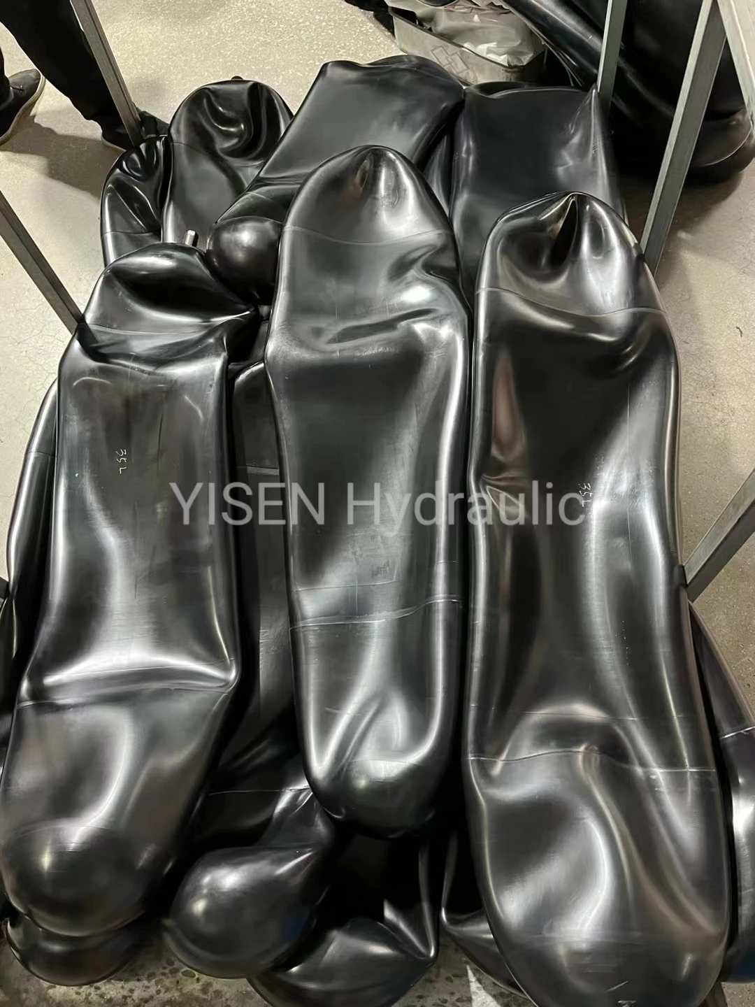 Replace HYDAC Accumulator Bladder SB330-32A1/112A9-330A