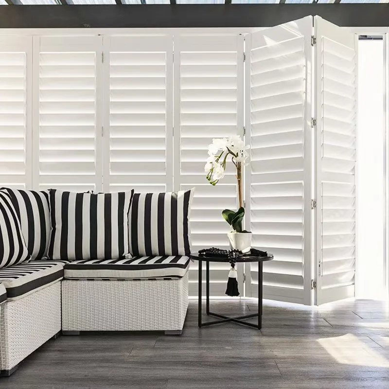 Online Luxury Interior Faux Wood Adjustable Horizontal Plantation Shutter Manual Electric Louvre Folding Wooden Shutter Door
