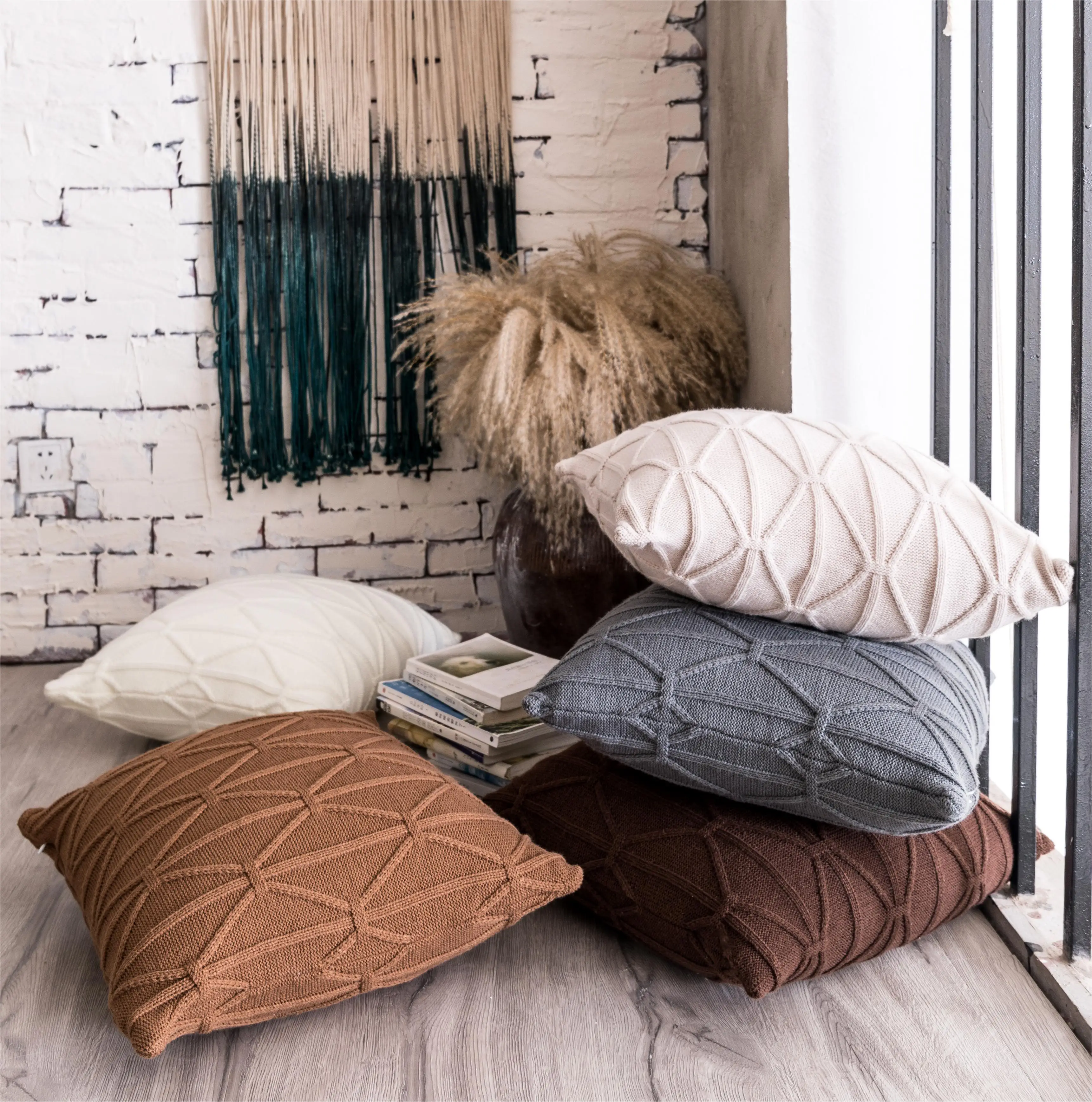 Throw Pillow Styling