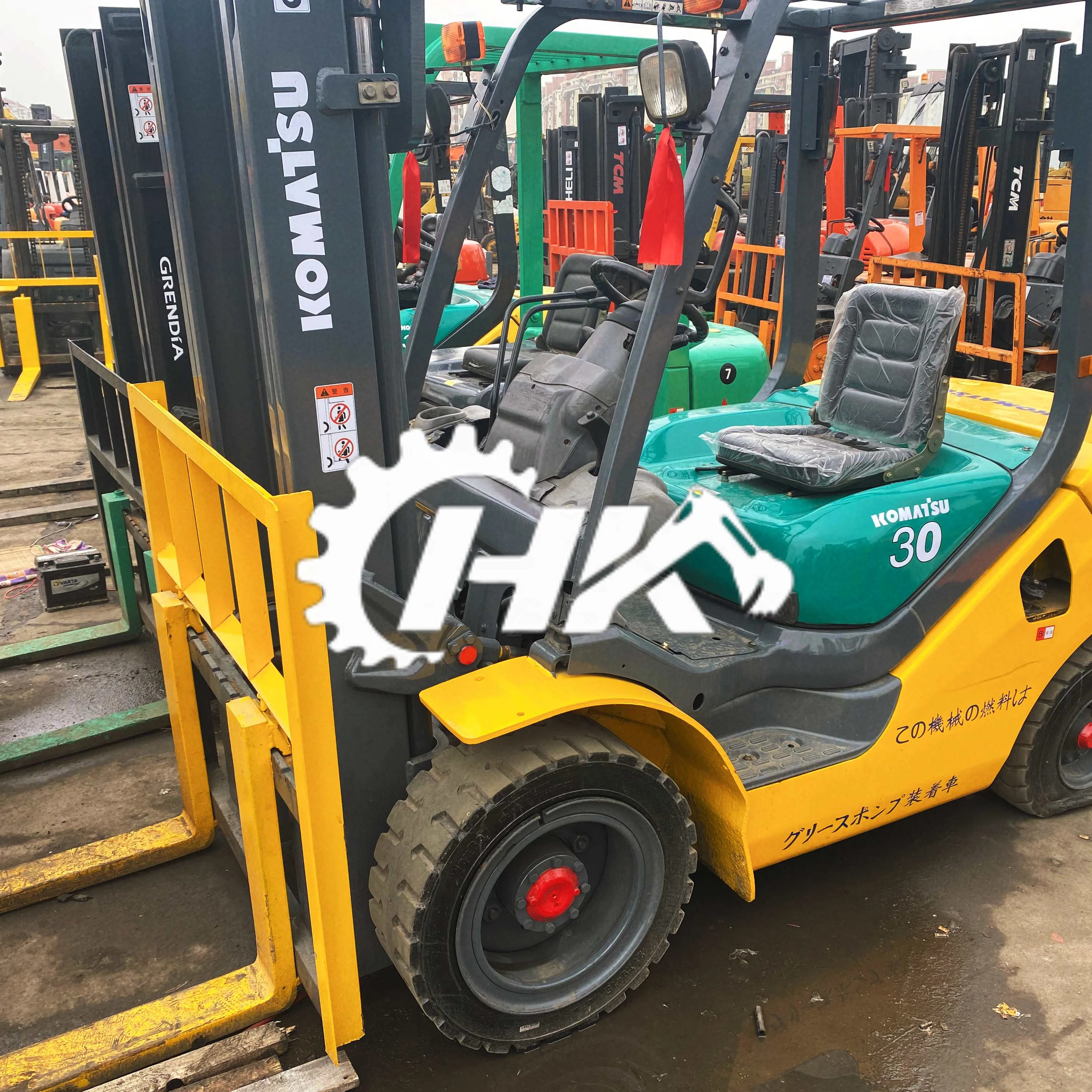 HANG KUI Komatsu 30, 3 тонн, 95% шинэ, оригинал япон үүрд, EPA, CE-ийн хувилбар, талхай, хөдөө аж ахуйн хэрэглээд зориулж хямд, ашиглагдсан Komatsu30 хөдөө аж ахуйн хөөрхий