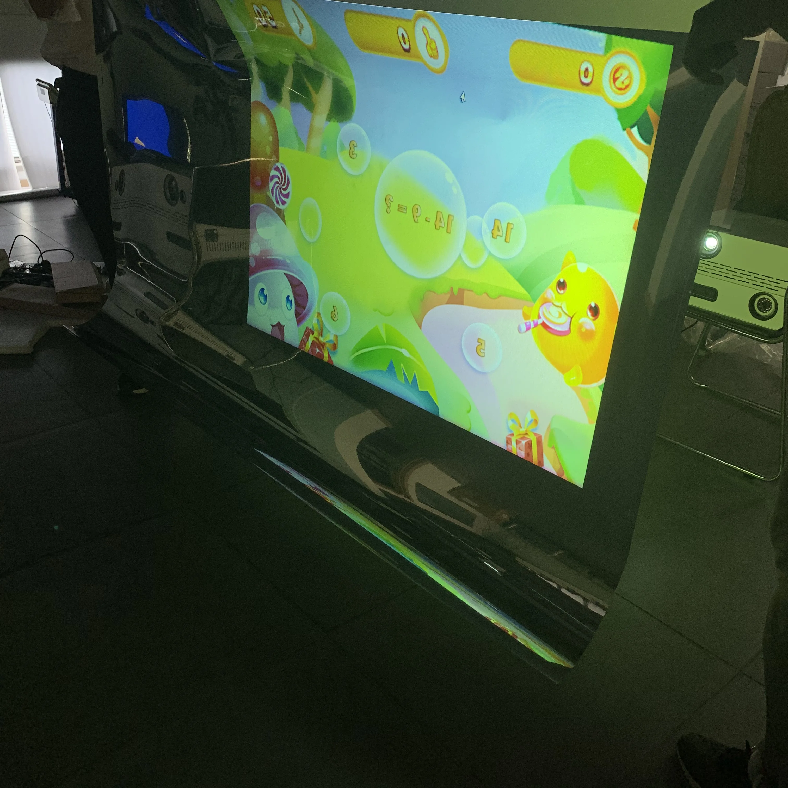 Flow Packing Machine 2025 DeFi Rear Projection Film Magic Image