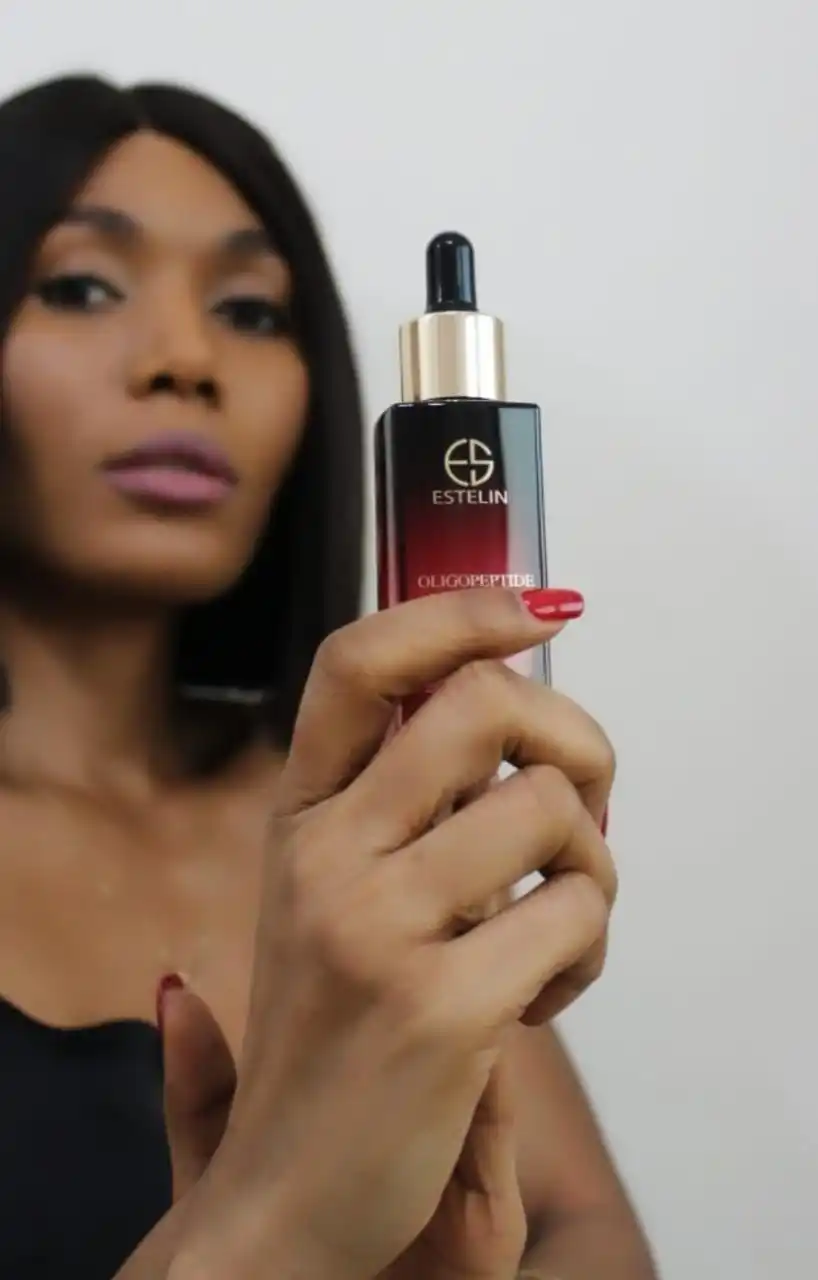 
 Лидер продаж, фирменная косметика, ретинол, укрепляющий и Осветляющий Уход за кожей лица, увлажняющая эссенция для лица  