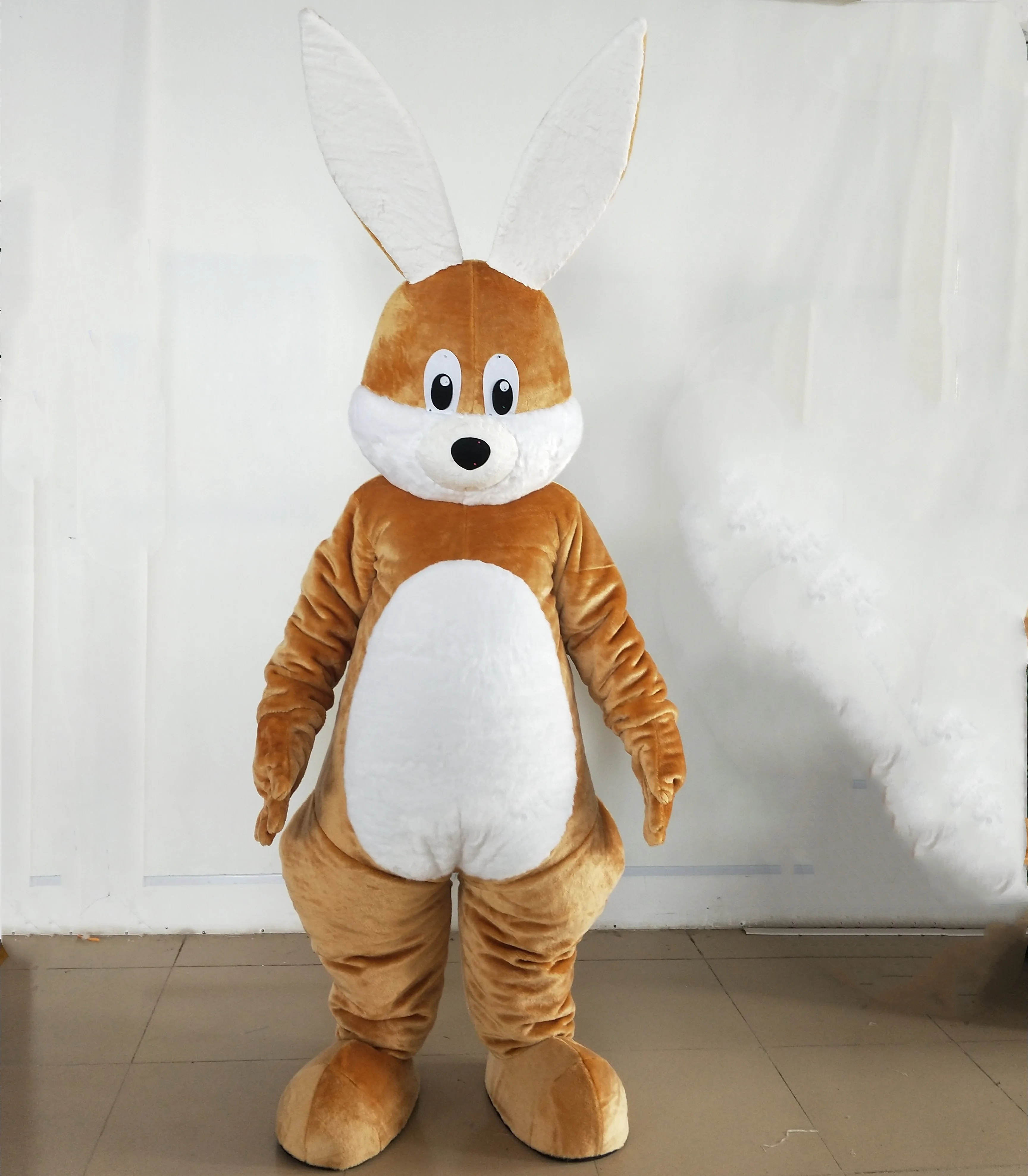 hola custom easter