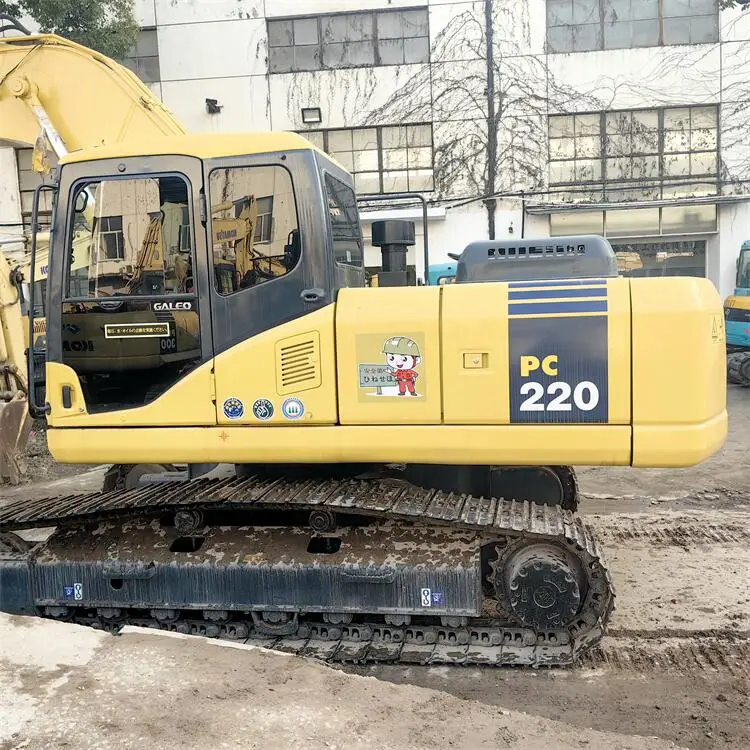 2018 Komatsu Excavator PC220-8 with 22840KG Operating Weight and 1m³ Bucket Capacity in Good Condition