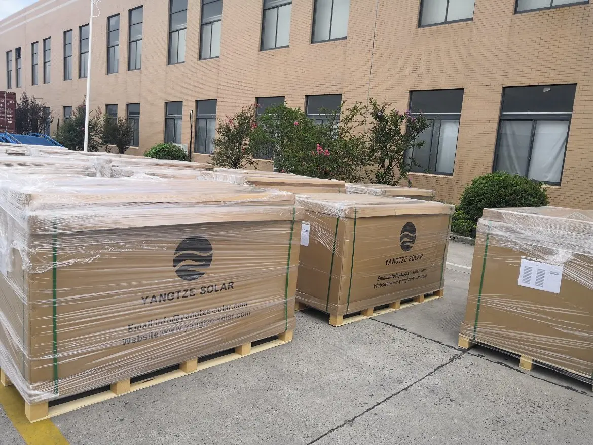 China manufacture yangtze solar mono pv solar panel 380w 390w 400w mono cells solar panel from China supplier