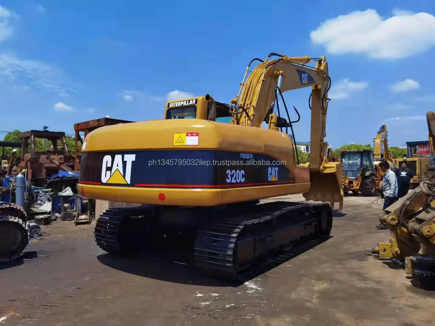 cat 320b