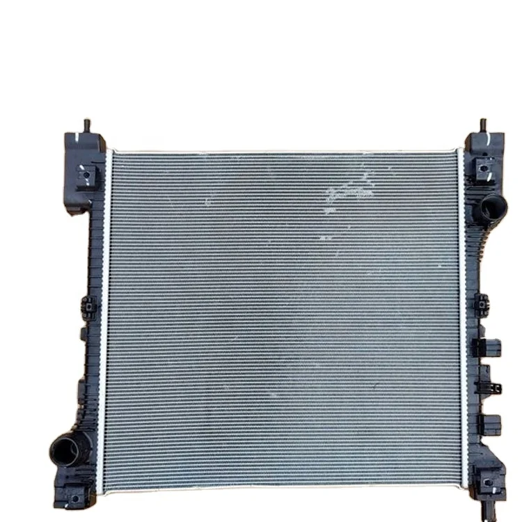 68488314AB Auto Radiator Manufacturers OEM 68579095AA Engine Radiator for Jeep Grand Cherokee 2021