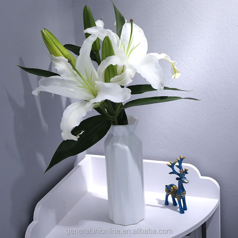 Yiwu Vases New Design Nordic Style  Plastic Vases Colorful Flower Vase for Hotel Home Decoration
