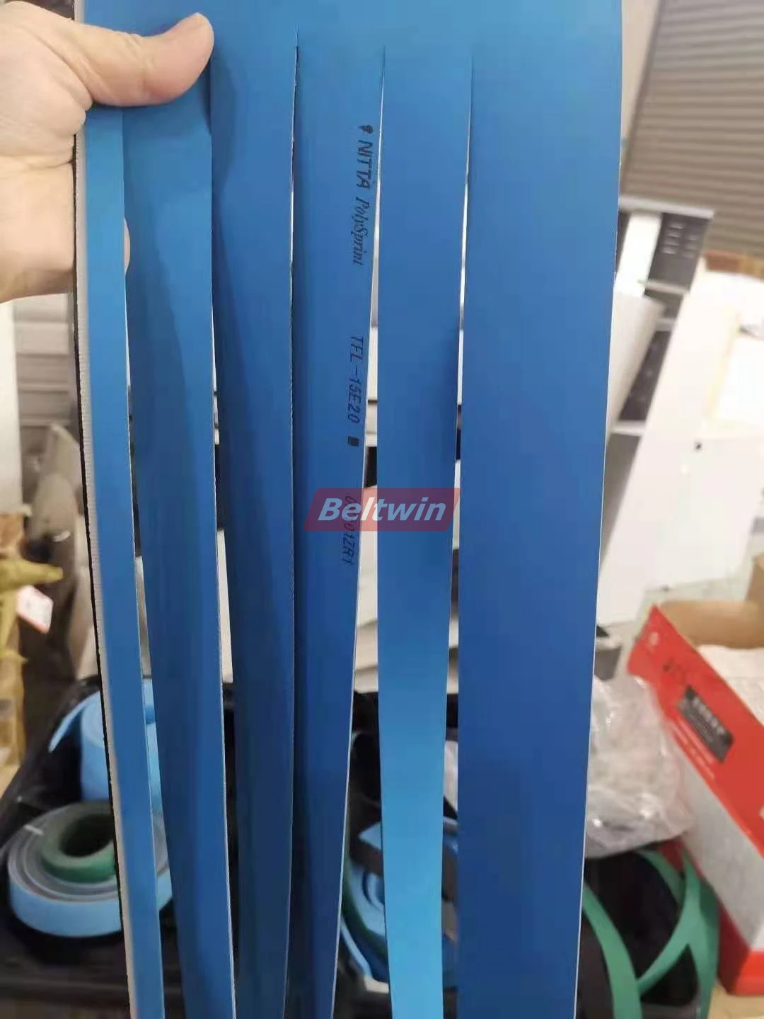 Beltwin Conveyor New Belt Slitter Under Ca6001200 Belt Cutting Machine