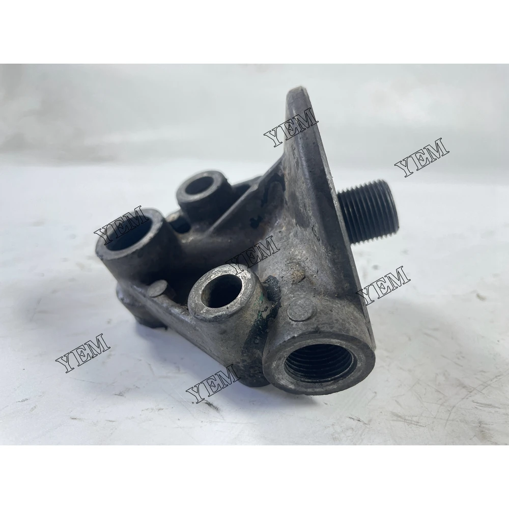 For Isuzu 4FB1 Oil Filter Seat Engine Parts for Sale 3