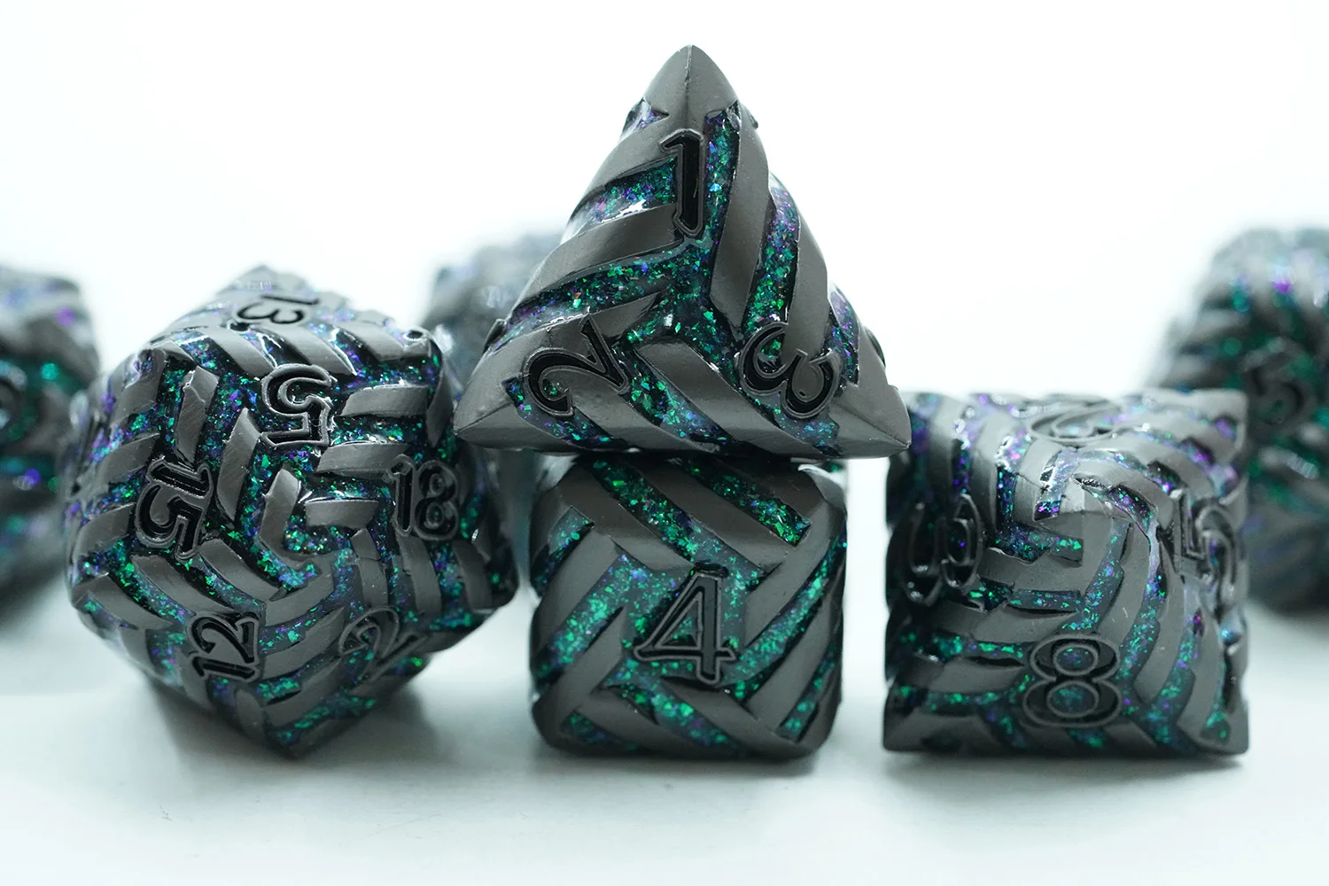 Luxurious Polyhedral Metal Dice in Green and Black Factory Supplied for DND Games Made of Zinc Alloy details