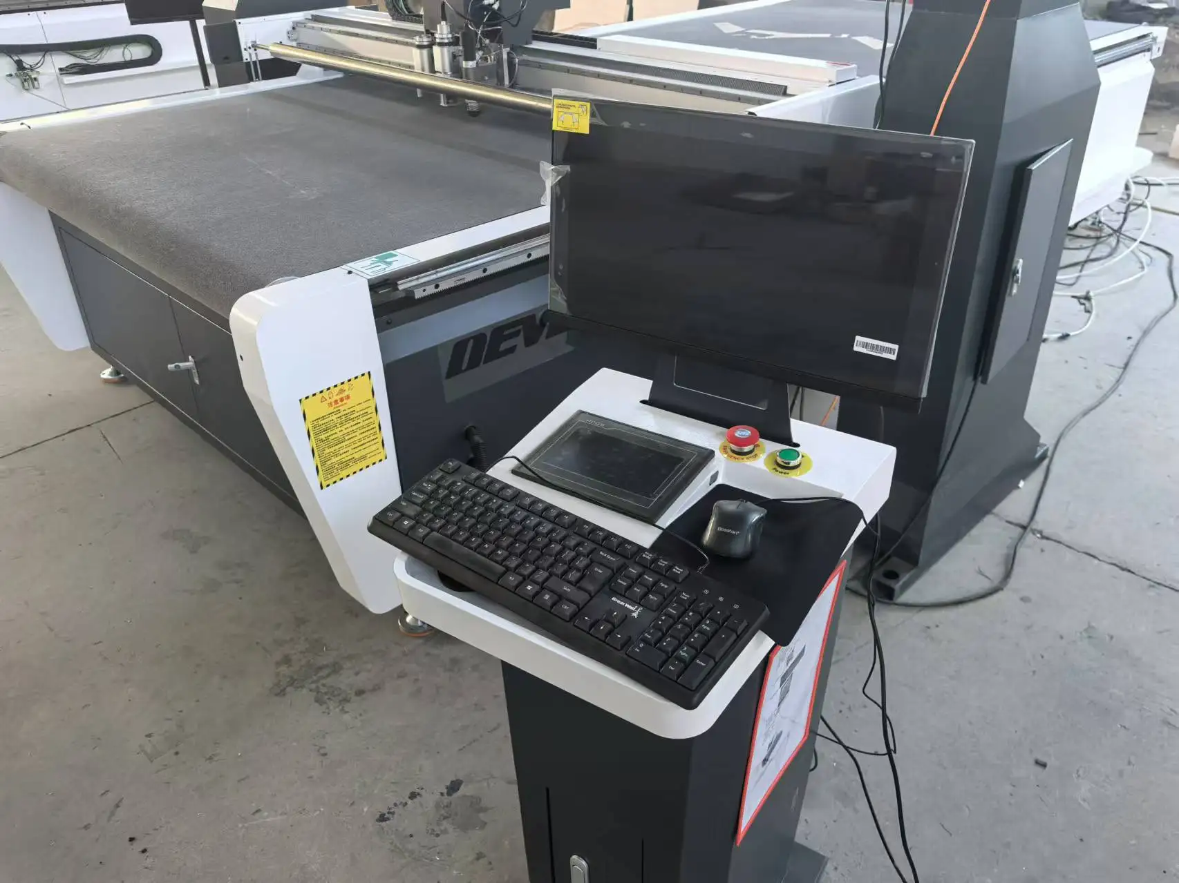 Flatbed CNC Knife Cutter Digital Cutting Machine for Garment Textile Prepreg Cloth Denim Fabric Neoprene