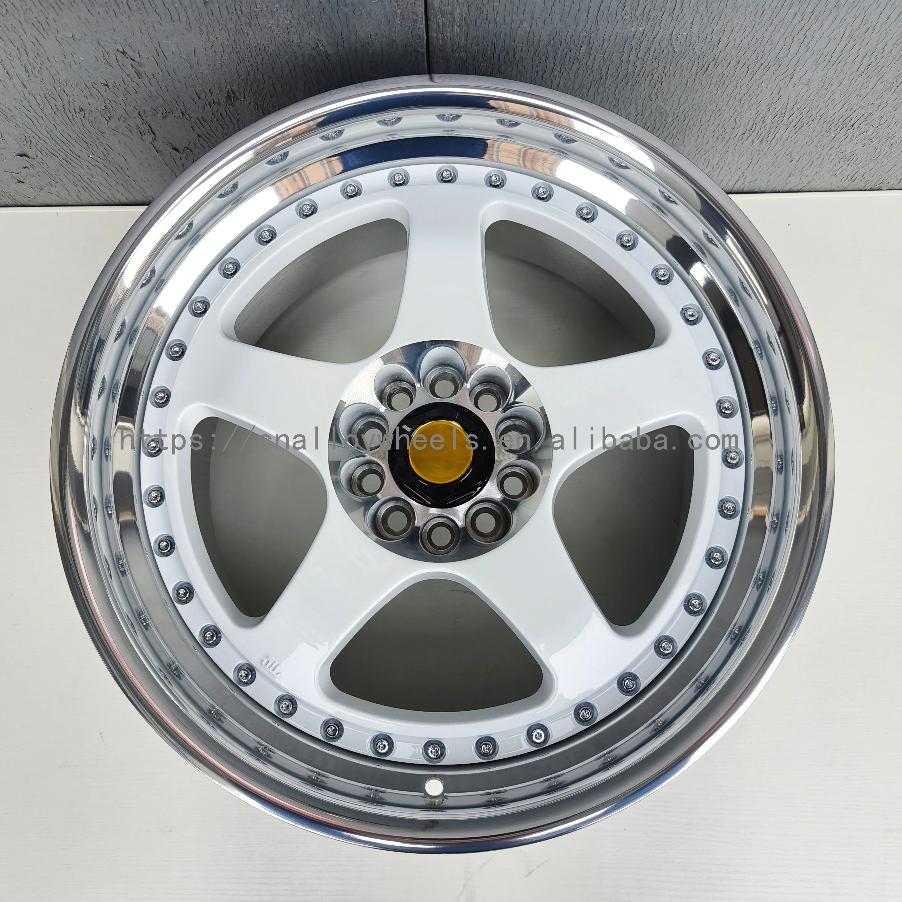 日産スカイラインGTR R33/R34/R35用2ピースホイールカスタム販売