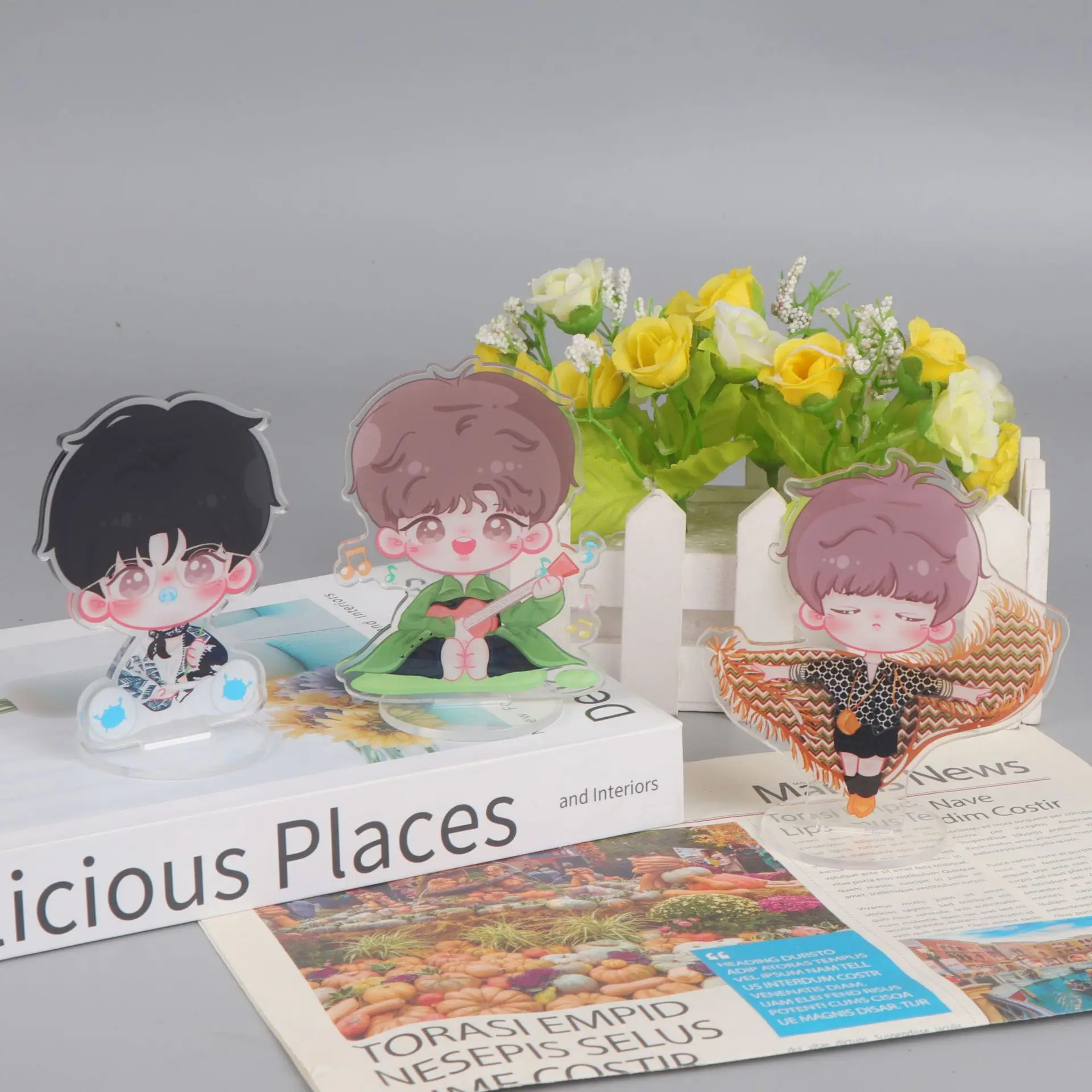 Акриловая подставка для настольных дисплеев