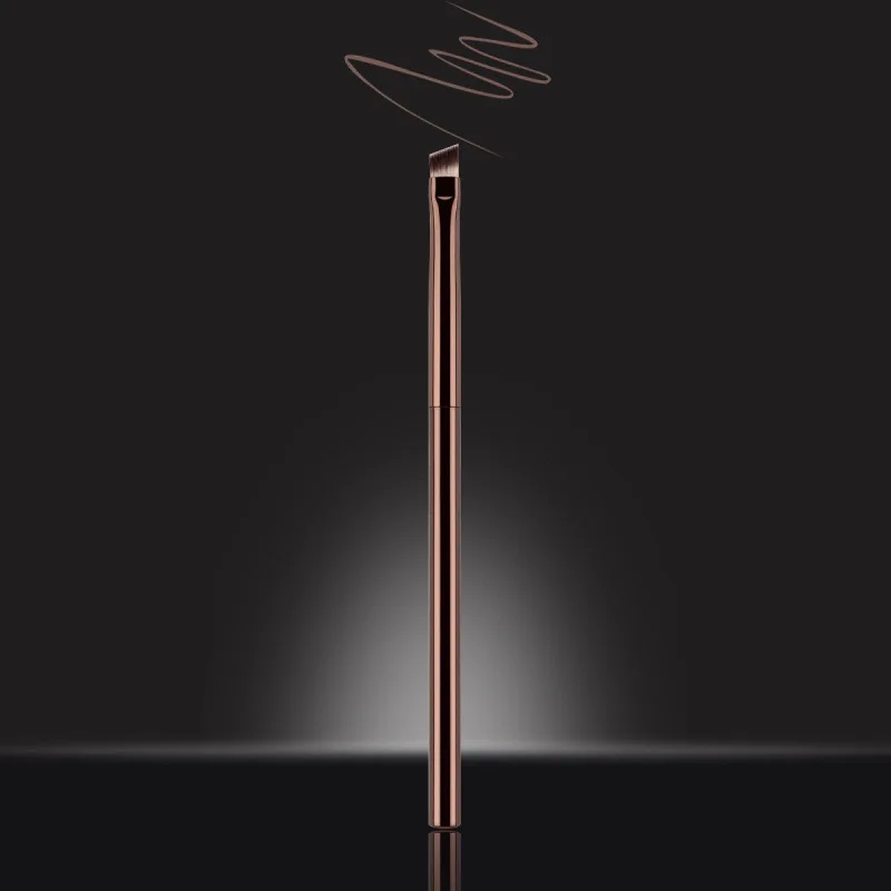 Eye Shadow BrushScatter Powder  Powder Paint Blush  Concealer Brush Lip Brush Multi-Function Brush