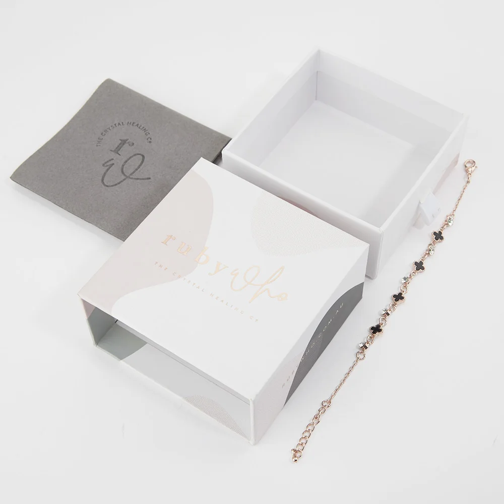 Luxuriöse Schmuckschatulle für Damen | Individuell bedruckte Recyclingverpackung | Bestseller: Personalisierte Schmuckschatulle