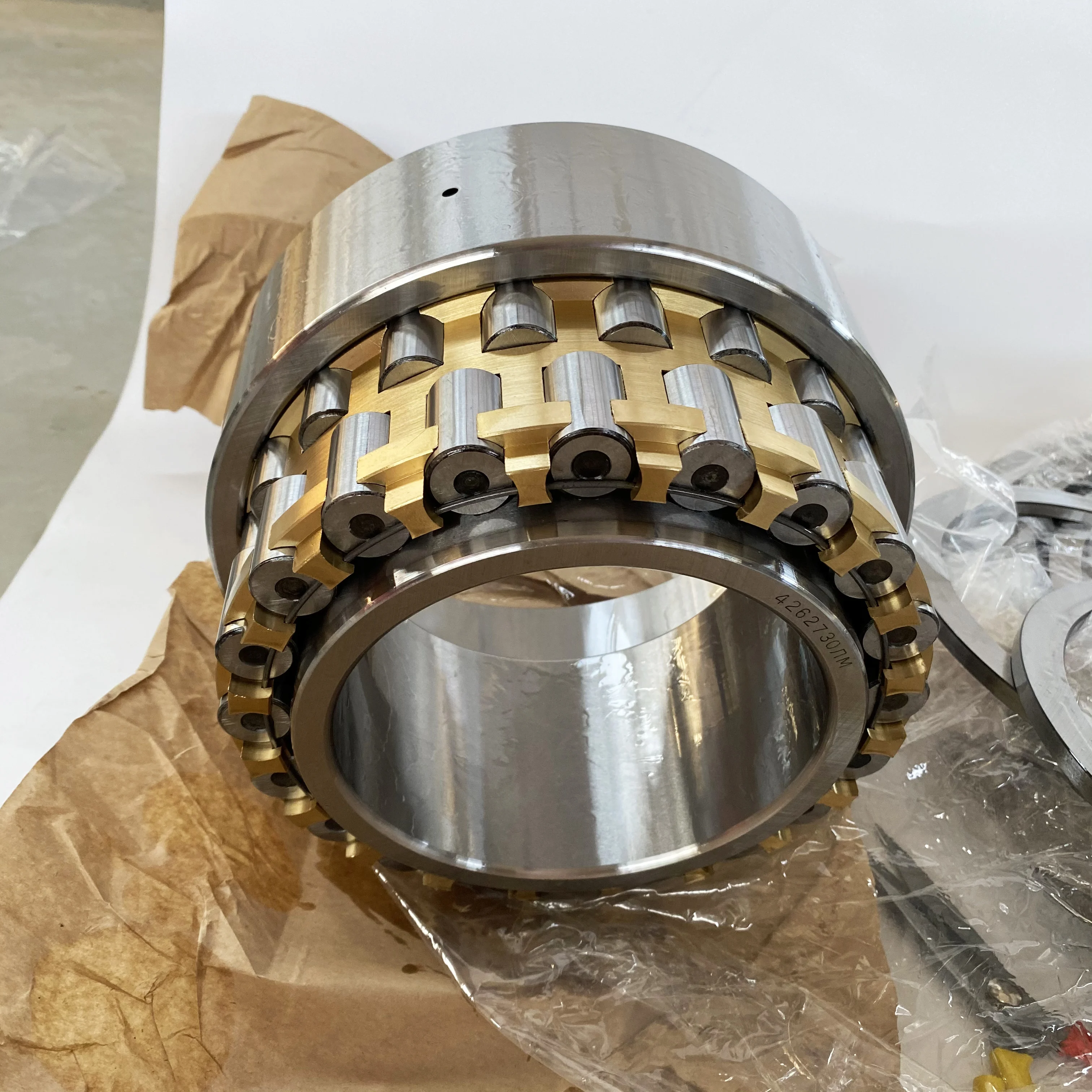 DST High Quality Double Row Cylindrical Roller Bearing    4262730 M     Petroleum Machinery Bearing