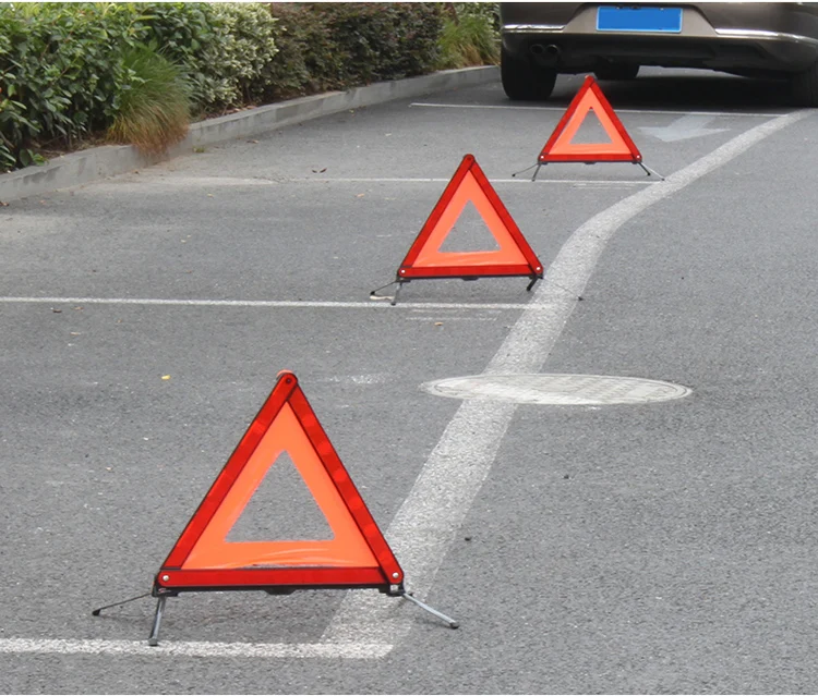 Corredo D'avvertimento Della Strada Di Emergenza Del Triangolo Di Sicurezza Riflettente Automatica Dell Automobile Image96323812 - Foto 4