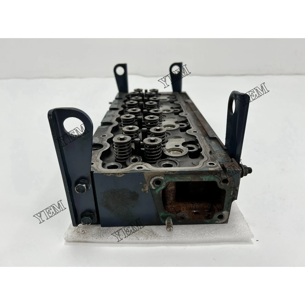 Hot Selling V2403 Cylinder Head Assy Fit for Kubota V2403 Engine. 5