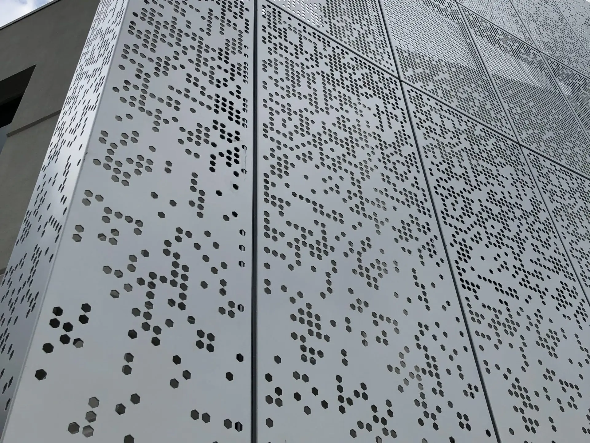 Perforated Aluminum Panel Facade Cladding System for Curtain Walls and Wall Structures