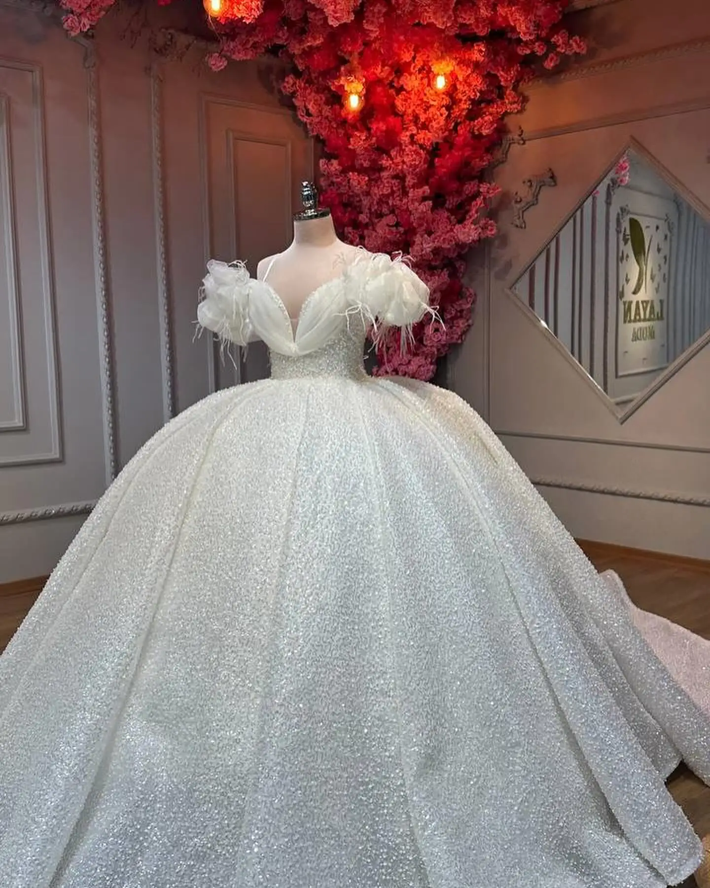 long sleeve long hoco dress A-Line High Neck Sleeves Homecoming with Appliques Sleeves Custom Size / Custom Color Size:18US/50FR/22UK Flared Gown Tea Length Formal Jacket Available in full