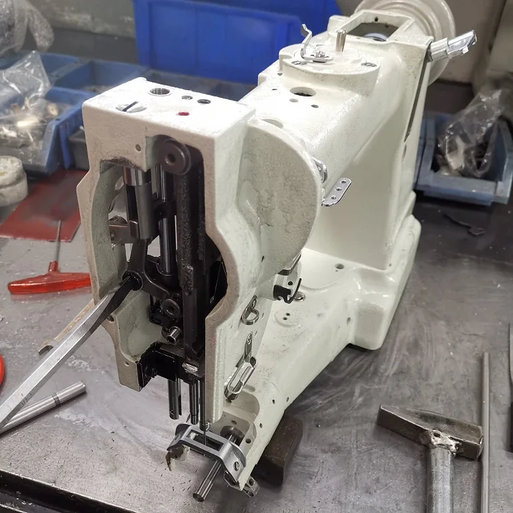 8B Cylinder Arm Compound Triple Feed Walking Foot Industrial Sewing Machine