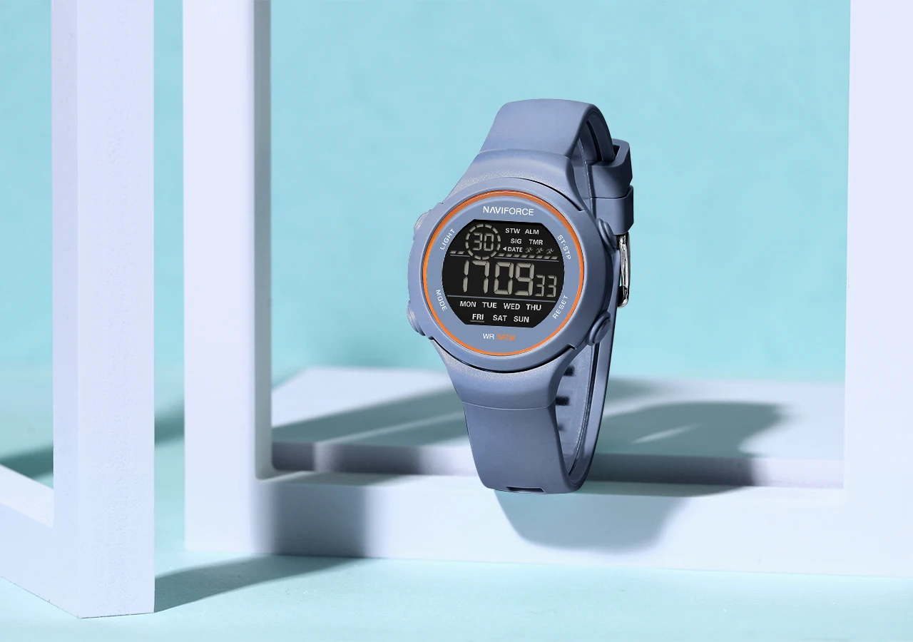 NAVIFORCE 7119 Watch for Woman Casual Waterproof Day and Date Display Silicone Strap Wristwatch LCD Digital Electronic Watches