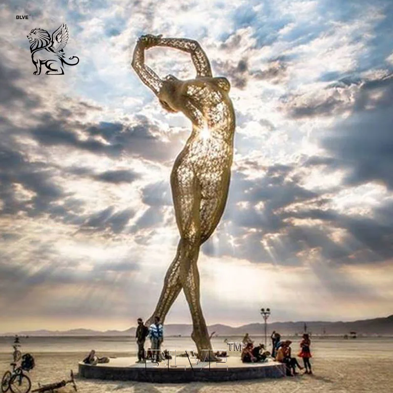 BLVE Large Art Abstract Outdoor Garden Decoration Metal Statues Stainless Steel Woman Kinetic Sculpture With Fire