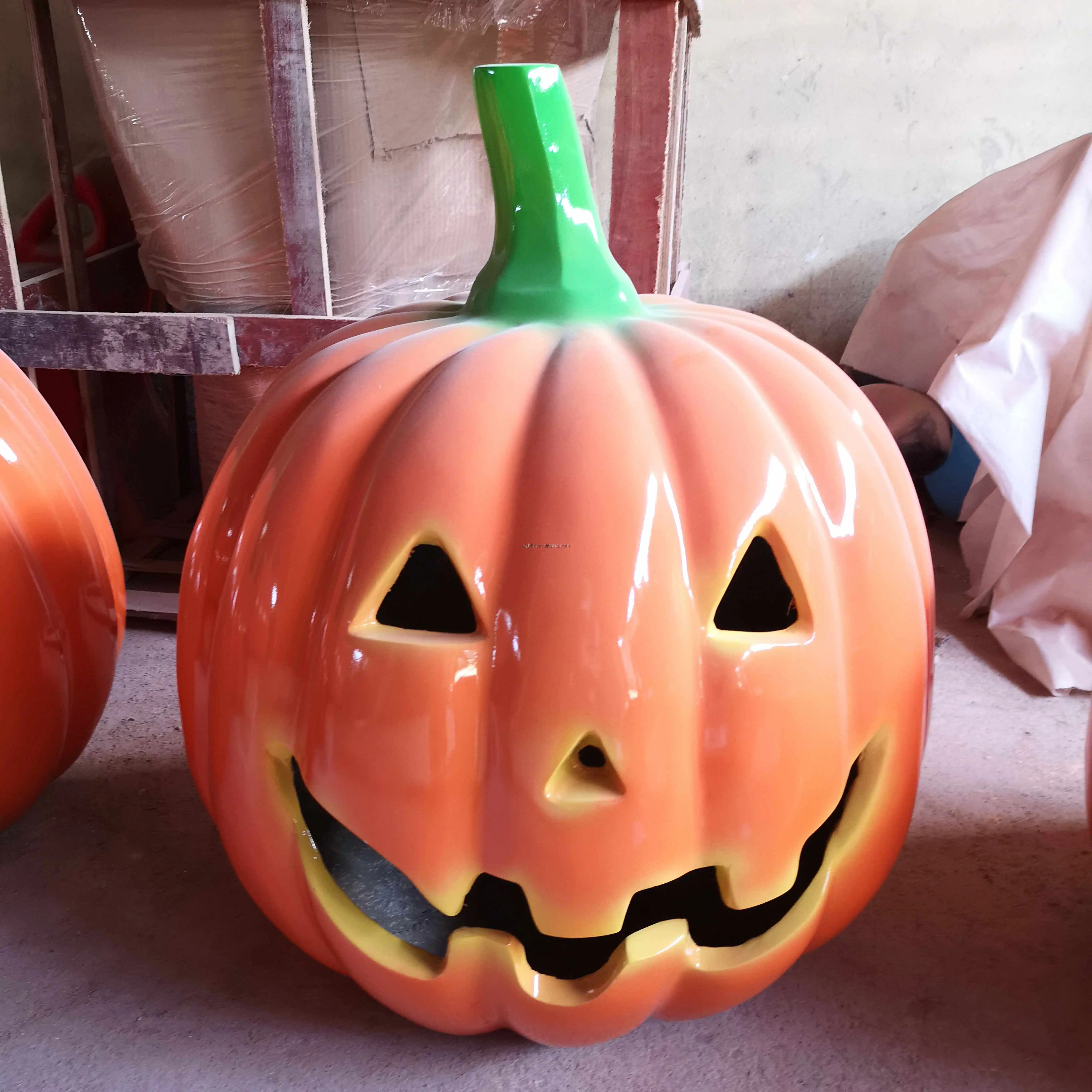 Big Fiberglass Pumpkin With Light Outdoor Statues Large Size Outdoor