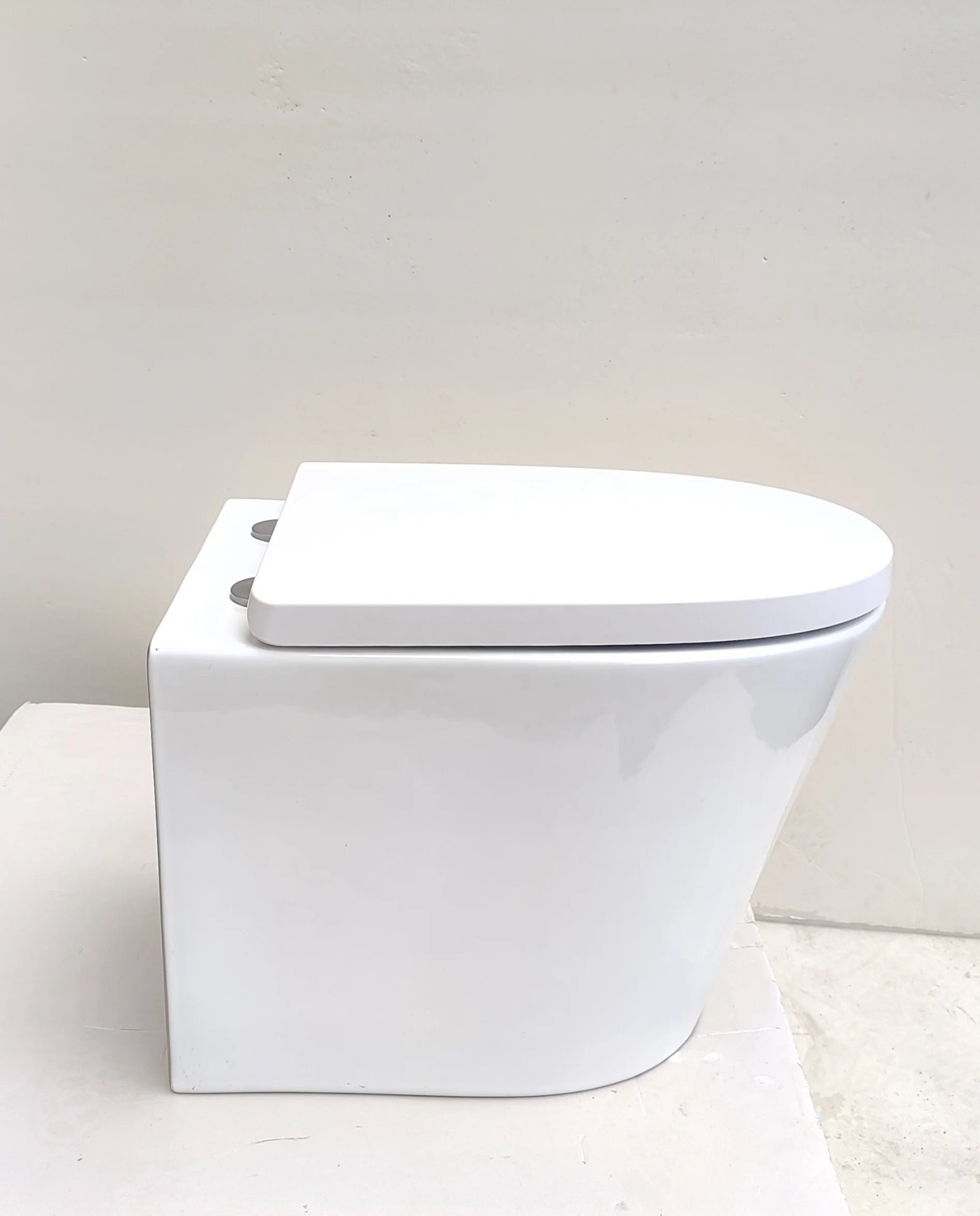 New Ceramic Wall Mounted Tornado Toilet Bowl Super Swirling Modern Bathroom Sanitaryware WC Inodoro manufacture