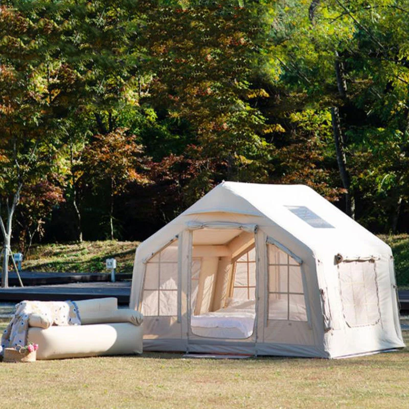 Tenda glamping da campeggio impermeabile per esterni con grande attrezzatura da campeggio gonfiabile avanzata Tenda gonfiabile per glamping all'aperto