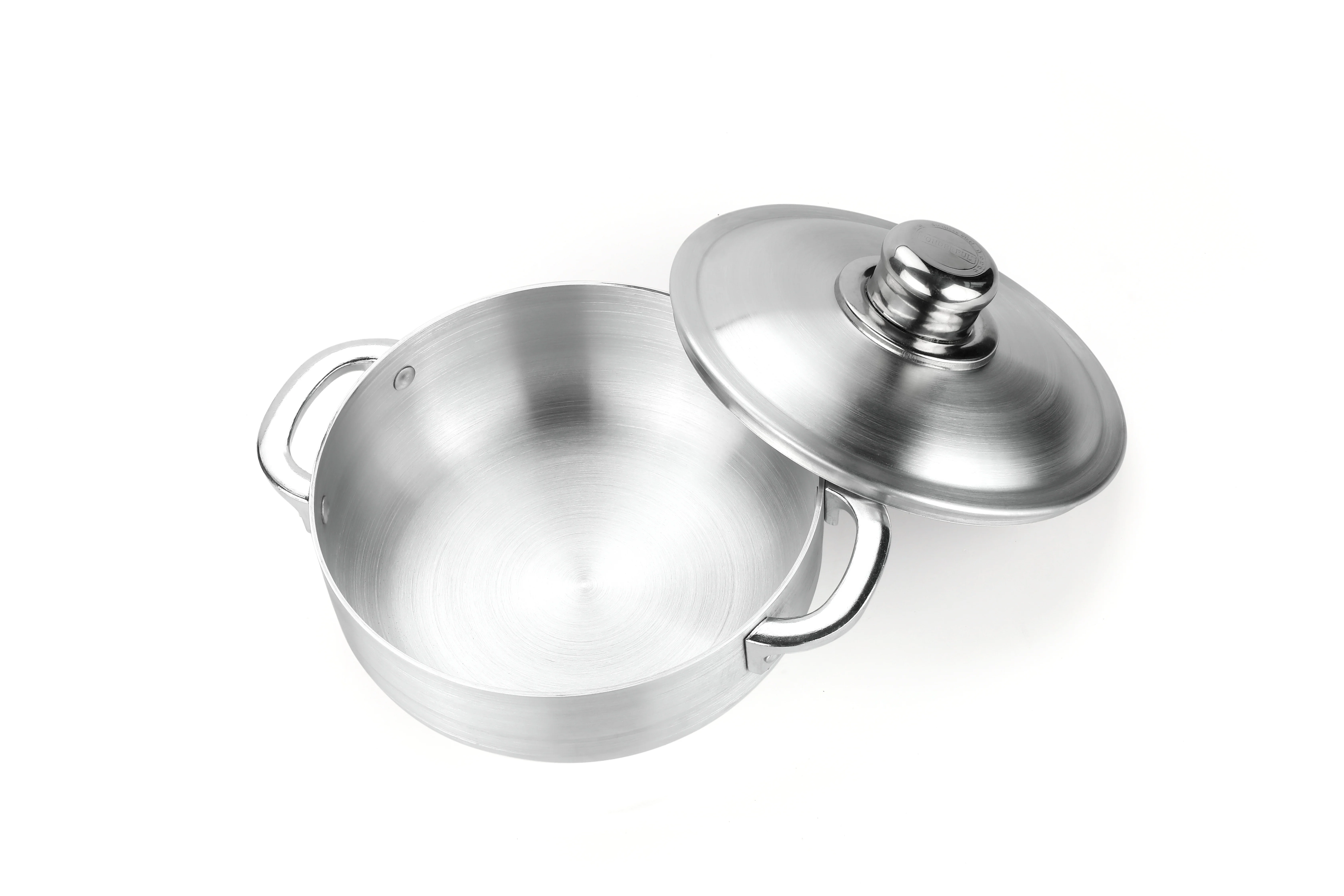 Origin + Non-Stick Aluminium Induction Saucepan with lid - Pyrex® Webshop AR