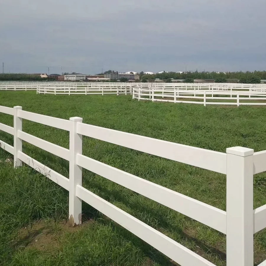 Fentech Top Quality 3 Rails PVC Vinyl Horse Farm Fence