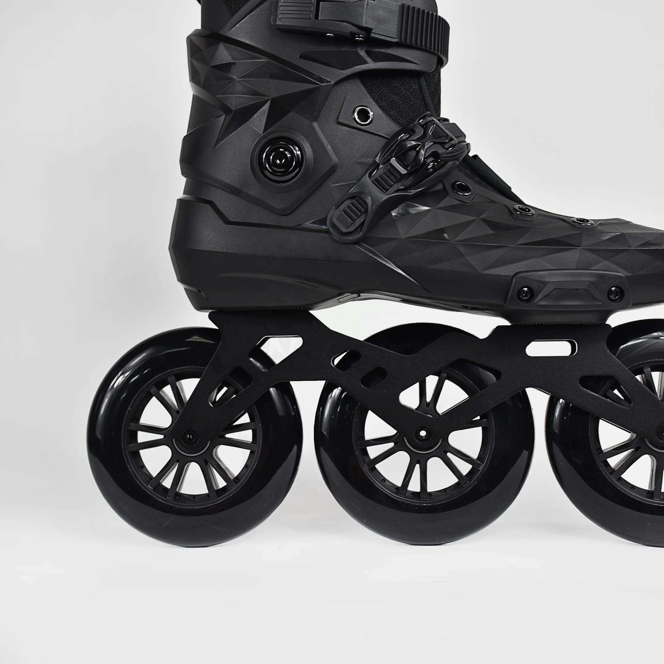 Customized 3 125mm Wheels Inline Roller Skates for Adults