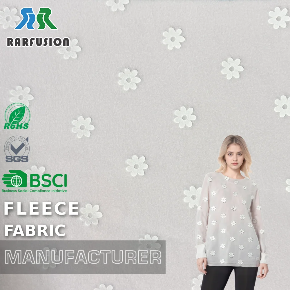 tessuto in pile polarizzato 220GSM con fiori rosa chiaro in rilievo su entrambi i lati per giacca