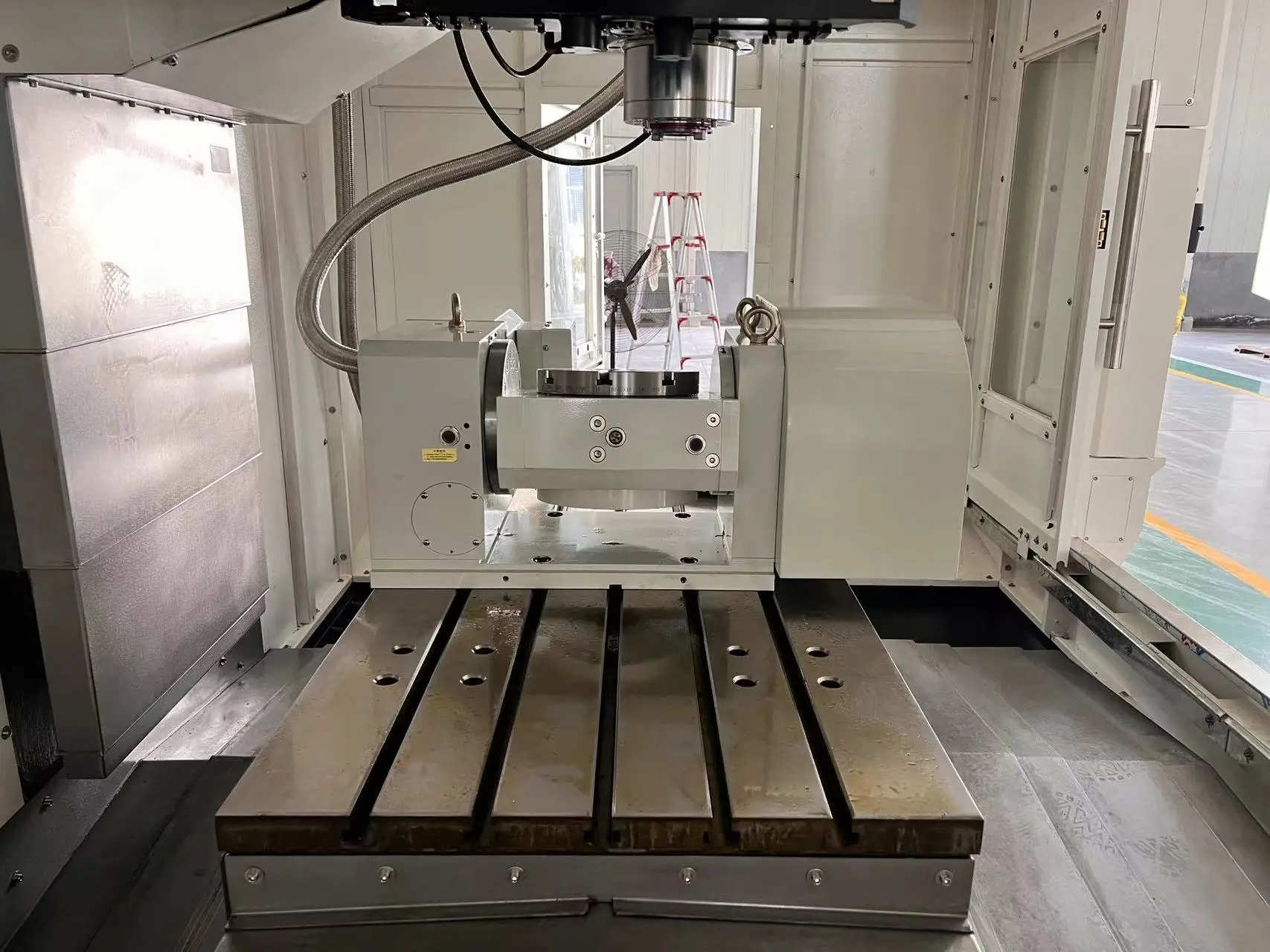 High Precision Cnc Machining Center VMC1370L 5 Axis Cnc Milling Machining Center