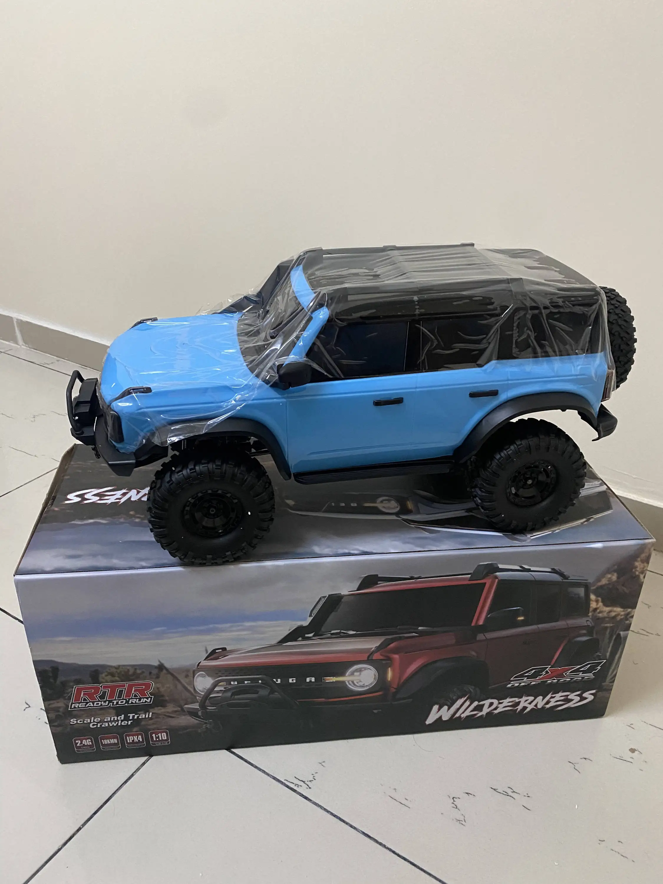 New 1:10 HB R1001 Bronco Compatible RC Car for Rock Climbing