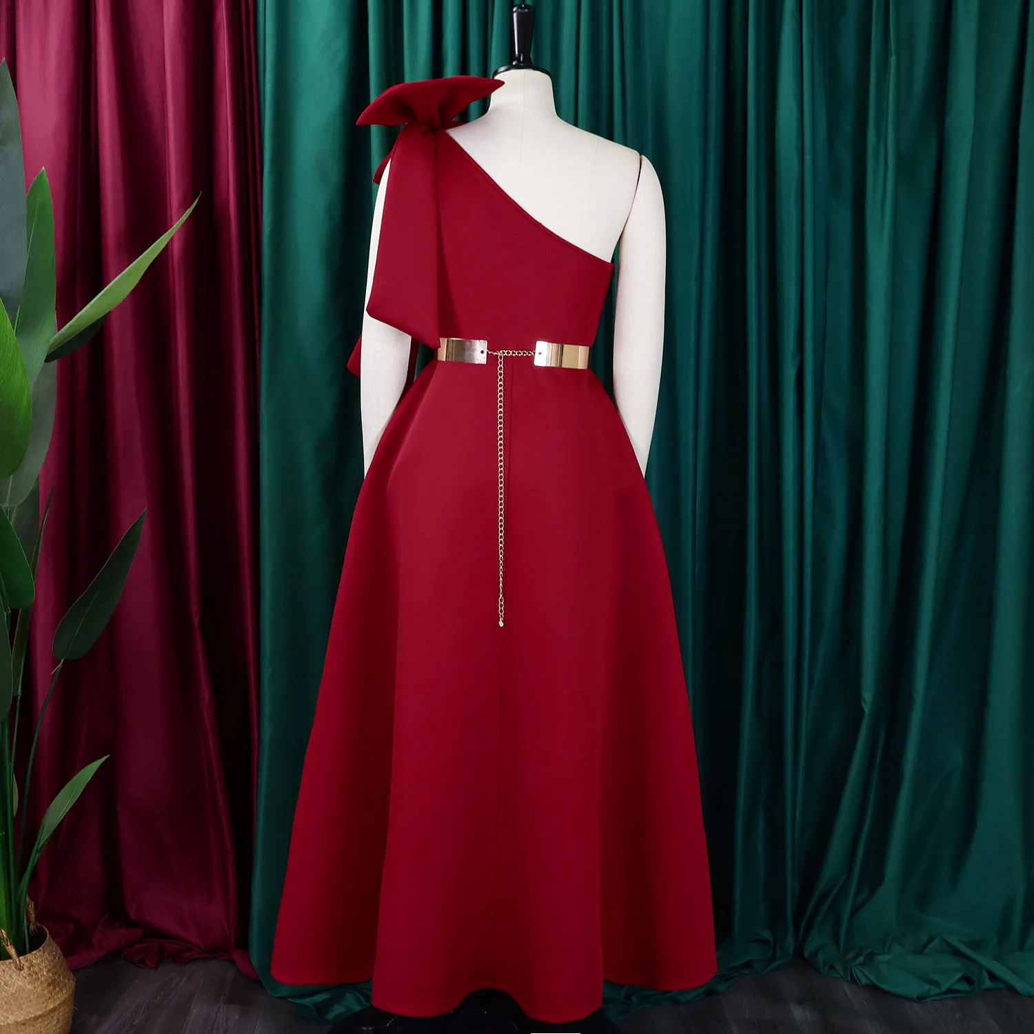 latest design dresses for ladies Stylish Gown Latest Gown Designs For Ladies Fashion Ladies Gown New Design African Dresses For Women Fashion