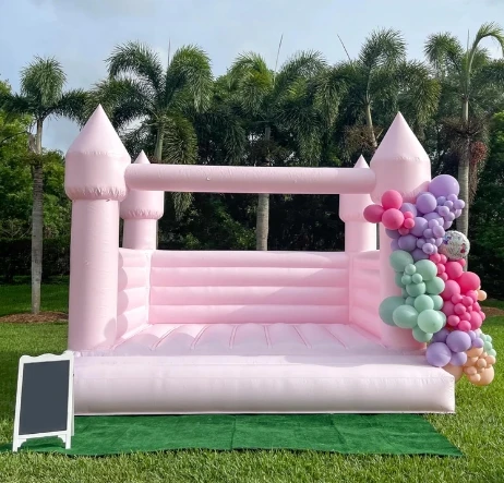 Castillo inflable rosa de PVC para exteriores, ideal para fiestas, bodas y decoraciones._voghion.com